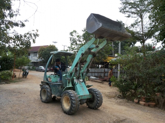 ขายรถตักล้อยาง YANMAR V3 เอวอ่อน ราคา 280000