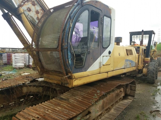 ขายรถแบคโฮ SAMSUNG SE210LC เอกสารเล่มทะเบียน ราคา 450000