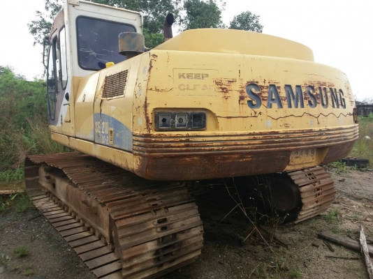 ขายรถแบคโฮ SAMSUNG SE210LC เอกสารเล่มทะเบียน ราคา 450000