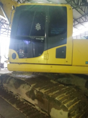 ขายรถแบคโฮ KOMATSU PC200-8 เอกสารใบแจ้งจำหน่าย ราคา 1600000