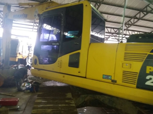 ขายรถแบคโฮ KOMATSU PC200-8 เอกสารใบแจ้งจำหน่าย ราคา 1600000