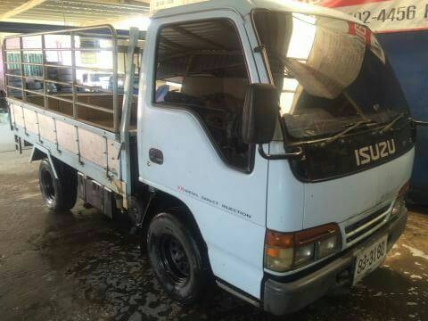 สีล้อ อีซูซุ NKR 88ปี43ช่วงสั้น3.20ม สภาพดีสวยบางเดิมพร้มใช้ ทะเบียนพร้อมโอน สีล้อ อีซูซุ NKR 88ปี43ช่วงสั้น3.20ม สภาพดีสวยบางเดิมพร้มใช้ ทะเบียนพร้อมโอน