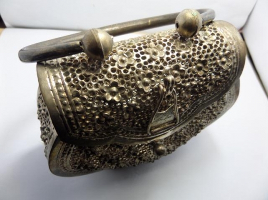 กระเปําเงินโบราณ