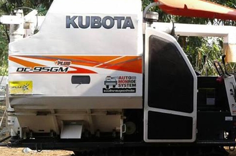 รถเกี่ยวนวดข้าวแบบอุ้ม KUBOTA DC-95 GM Plus ปี55 1,5xx ชม. พร้อมเทเลอร์ลากจูงแบบ2เพลา เล่มทะเบียนครบ **ขาย KUBOTA DC-95GM Plus ปี55 รถเกี่ยวนวดข้าวแบบอุ้ม1.4ตัน เดิมบาง ใช้งานน้อย พร้อมเทเลอร์ลากจูง เล่มทะเบียนครบ พร้อมลุยงาน KUBOTA รถเกี่ยวนวดข้าวแบบอุ้ม KUBOTA DC-95 GM Plus ปี55 1,5xx ชม. พร้อมเทเลอร์ลากจูงแบบ2เพลา เล่มทะเบียนครบ **ขาย KUBOTA DC-95GM Plus ปี55 รถเกี่ยวนวดข้าวแบบอุ้ม1.4ตัน เดิมบาง ใช้งานน้อย พร้อมเทเลอร์ลากจูง เล่มทะเบียนครบ พร้อมลุยงาน KUBOTA