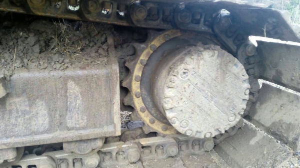 ขายรถแบคโฮ KOMATSU PC200-8 14000 ชม.ราคา 1650000