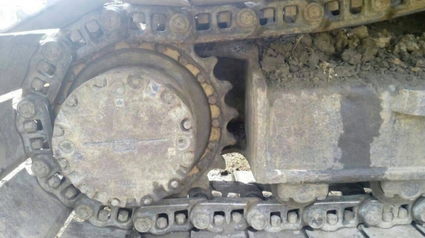 ขายรถแบคโฮ KOMATSU PC200-8 14000 ชม.ราคา 1650000