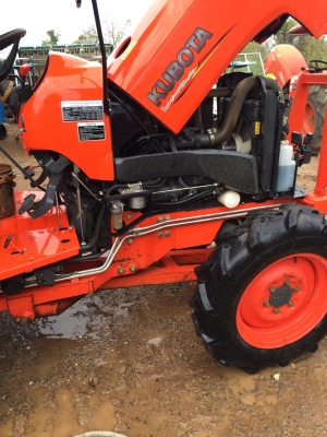 ขายคูโบต้าL4708พร้อมดันหน้า สภาพเดิมๆเลยคับ รถใช้งานน้อย710ชั่วโมงคับ