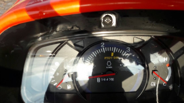 ขายรถไถคูโบต้าL3608สภาพเดิมๆพร้อมดันหน้าผาน6 รถใช้งานน้อย643ชั่วโมง