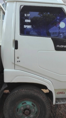 ขายรถบรรทุก 6 ล้อกระบะคาร์โก้ HINO FC120 แรงม้าปี 2539 ราคา 3350000