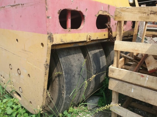 ขายรถบด SAKAI 4 ตัน เอกสารอินวอย สั่นสะเทือน เครื่อง อีซูซุ กับเครื่องคูโบต้า ราคา 150000