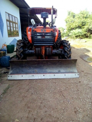 ขายด่วน รถไถ M7040