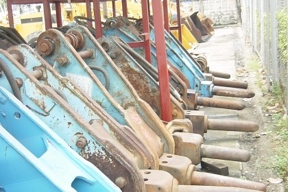 จำหน่ายหัวกระแทก, หัวเจาะ, หัวทุบ, หัวแย็ค ราคาถูก!!! มีรับประกัน!!! ทดสอบก่อนซื้อได้!!! อะไหล่ครบ!!! รับเทิร์นหัวเก่า มีทั้งหัวใหม่ญีปุ่น, หัวใหม่เกาหลี, หัวเก่านอกแท้ญี่ปุ่น มีให้เลือกมากกว่า100หัว มาดูสินค้าได้ที่อัศดาเทรดดิ้ง โทร.02-9409240-4