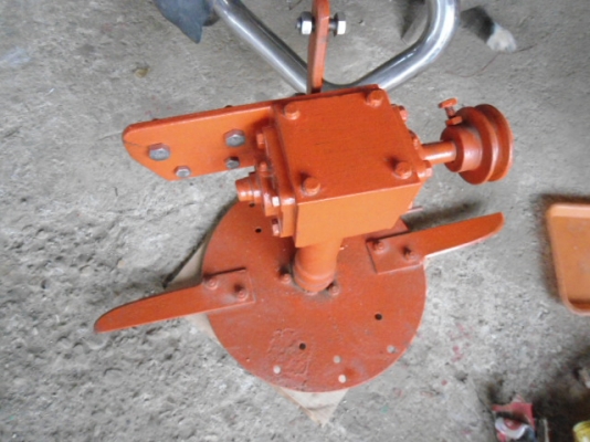 ขายอุปกรณ์ชุดตัดหญ้าติดหน้ารถไถนาเดินตาม