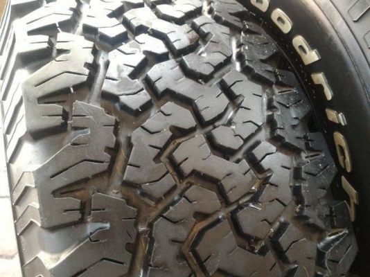 ขายยาง  BF  265 x 70 x 17  พร้อมล้อใหม่  TE 37V