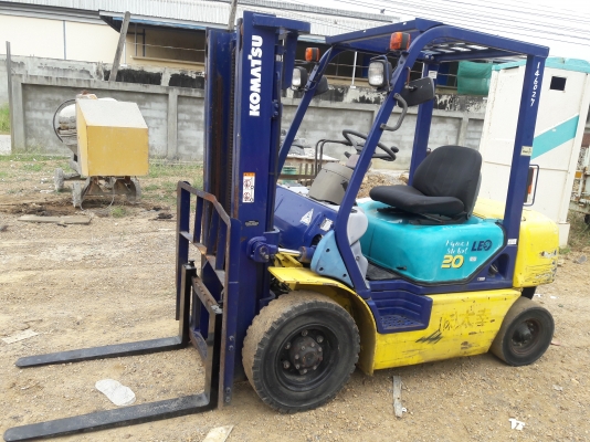 รถยก KOMATSU FG20-12 เครื่องเบนซิน เสาสูง 3 เมตร ยกได้ 2 ตัน ยางตันหน้าหลัง เกียร์ธรรมดา รถเก่าญี่ปุ่น สนใจติดต่อ 089-7949488