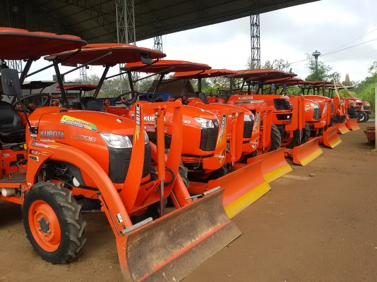 หาชื้อรถไถ คูโบต้า ยันม่าร์ แช้มป์มือสอง เชิณมาหาเราครับรถสวยๆเดิมๆอันพร้อมไช้งานทะเบียนพร้อม  รถอยู่วังบัว คลองขลุง กำแพงเพชร    สนใจสอบุถามได้ที่081 3655997 อำพร  พาเจริญ