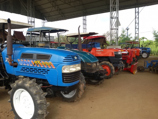 หาชื้อรถไถ คูโบต้า ยันม่าร์ แช้มป์มือสอง เชิณมาหาเราครับรถสวยๆเดิมๆอันพร้อมไช้งานทะเบียนพร้อม  รถอยู่วังบัว คลองขลุง กำแพงเพชร    สนใจสอบุถามได้ที่081 3655997 อำพร  พาเจริญ