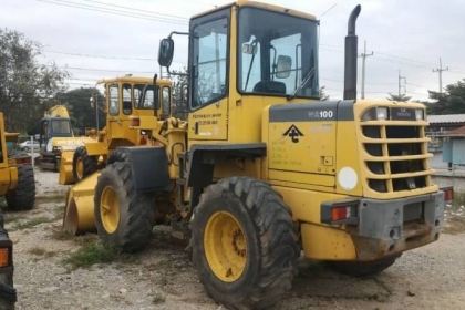 KOMATSU WA 100-3 ญี่ปุ่นแท้ สภาพเดิมๆ ไม่บิ้ว สวยงามมาก พร้อมใช้งาน โทร.090-986-2521 อ๊อบ