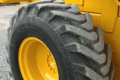 รถตัก Komatsu WA 150-1 นำเข้าจาก ญี่ปุ่น +++ สวยมาก พร้อมใช้งาน ขายถูก 090-986-2521 รถตัก Komatsu WA 150-1 นำเข้าจาก ญี่ปุ่น +++ สวยมาก พร้อมใช้งาน ขายถูก 090-986-2521