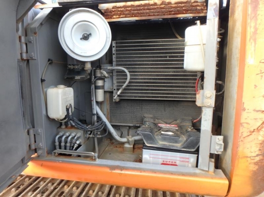 Hitachi EX120-5 อาร์มพิเศษ ปี 1996 กำลังลงเรือจากญี่ปุ่นมาไทยเร็ว ๆ นี้ครับ สวยงาม