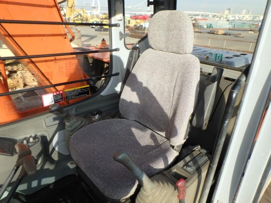 Hitachi EX120-5 อาร์มพิเศษ ปี 1996 กำลังลงเรือจากญี่ปุ่นมาไทยเร็ว ๆ นี้ครับ สวยงาม