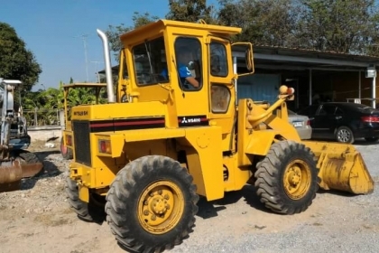 Mitsubishi WS 400 เทียบเท่า 507 นำเข้าจากญี่ปุ่น สวยน่าใช้ คล่องตัว โทร.090-986-2521 อ๊อบ Mitsubishi WS 400 เทียบเท่า 507 นำเข้าจากญี่ปุ่น สวยน่าใช้ คล่องตัว โทร.090-986-2521 อ๊อบ