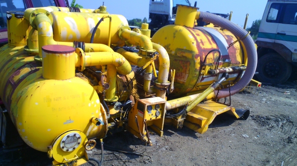 ***ขาย เครื่องดูดโคลน***สนใจติดต่อ 092 315 8787 กอล์ฟ