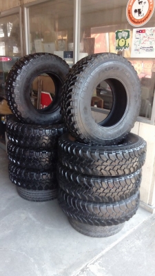 ...  ขายยาง MT 235-85-16  สวยๆ  2 ชุด ...