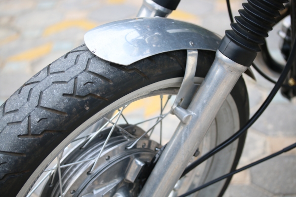 Yamaha SR400 แต่งคาเฟ่