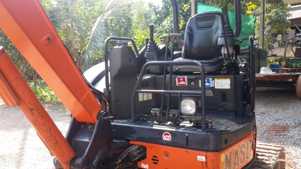 ขายด่วนรถขุดเล็ก HITACHI ZAXIS 35U-2รุ่นใหม่ล่าสุด รถนอกแท้ สภาพสวยมาก