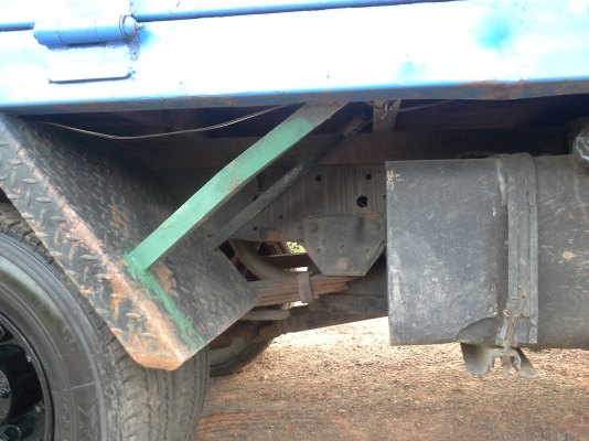 ISUZU6ล้อ หัวการ์ตูน กระบะเหล็ก  (ป้ายไม่ติดเวลา) เครื่องดี ครัทซีสวย พวงมาลัยพาวเวอร์ กระจกไฟฟ้า ขาย 295,000 บาท ศุภากร 081-1903107, 081-4252943