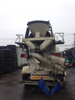 ขายจ้ารถโม่ปูนมือสองญี่ปุ่น MITSUBISHI FUSO เครื่อง6D16