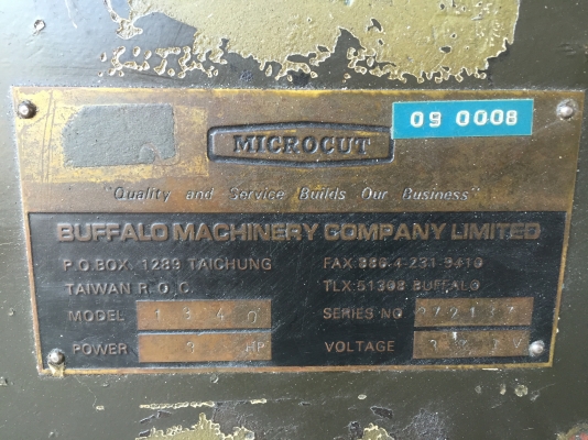 ขายเครื่องกลึง5ฟุตใต้หวัน3เพลามีเบรคกลึงงานอะไหล่ดีมากครับ