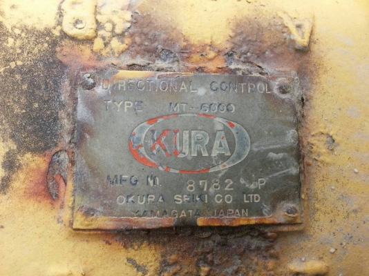 ขายรถตักแทรคเตอร์ KOMATSU D20S ราคา 150000