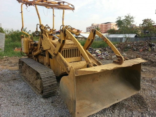 ขายรถตักแทรคเตอร์ KOMATSU D20S ราคา 150000