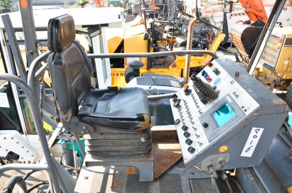 VOGELE S1600-1 Y2003