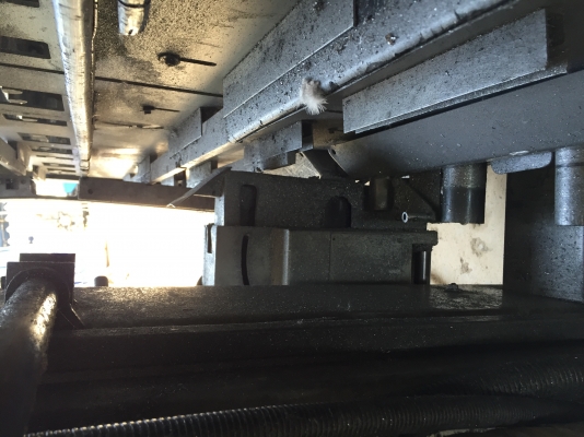 ขายเครื่องตัดอลูมิเนียมแผ่นขนาด2x5เมตรแนวตั้งราคาถูกครับ