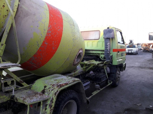 รถโม่ ISUZU เครื่อง6BG1