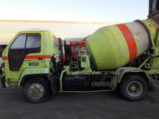 รถโม่ ISUZU เครื่อง6BG1