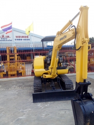 รถขุด Komatsu PC30R มือสอง นำเข้าจากญี่ปุ่น ทำสีใหม่!!