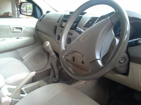 TOYOTA VIGO 3.0 4x4 โฟวีลแท้ปี48 รถสวยเดิมบาง