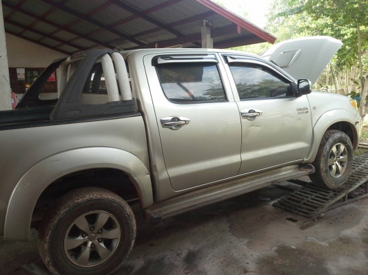 TOYOTA VIGO 3.0 4x4 โฟวีลแท้ปี48 รถสวยเดิมบาง