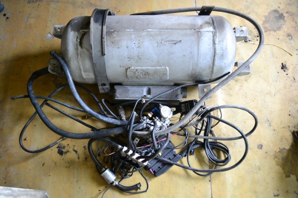 ฃาย ชุดแก็ส lpg ทั้งชุด ระบบดูด ถัง 36 ลิตร ฃาย ชุดแก็ส lpg ทั้งชุด ระบบดูด ถัง 36 ลิตร