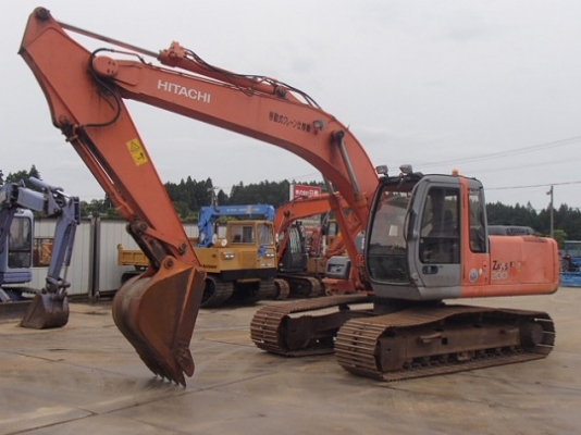 ขายด่วน HITACHI ZX200-1 เก่าญี่ปุ่นแท้ 100\%  สภาพสวย พร้อมใช้งาน  สนใจโทร 089-7462641 สุวรรณีจ้า