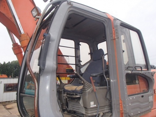 ขายด่วน HITACHI ZX200-1 เก่าญี่ปุ่นแท้ 100\%  สภาพสวย พร้อมใช้งาน  สนใจโทร 089-7462641 สุวรรณีจ้า