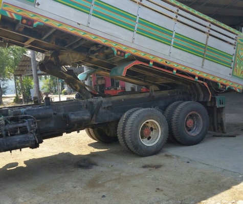 ลูกค้า(จองแล้ว)ครับอีซูซุ นางฟ้าง 210โบว์อินเตอร์ สโลส 2เพา ดั้มมีเนียม สภาพดีสวยบางเดิมพร้อมใช้งาน ทะเบียนพร้อมโอน รถสวยๆราคา 780,000บ.เบาๆ ครับ