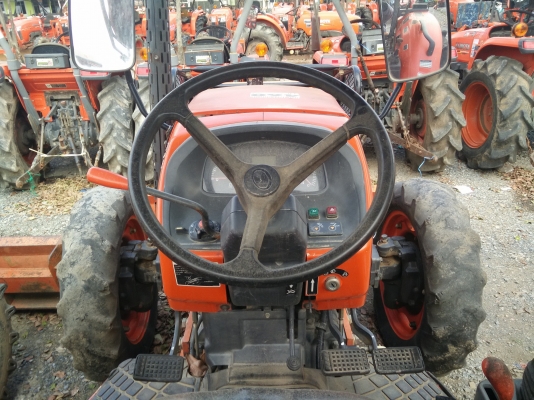 ขายแทรกเตอร์ตามสภาพนี้เลยครับ รุ่น M7040 ใช้งานได้ ราคาไม่แพง ขายแทรกเตอร์ตามสภาพนี้เลยครับ รุ่น M7040 ใช้งานได้ ราคาไม่แพง