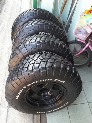 Max + BF KM2 USA. 265/75/16 ปี12 สภาพสวยๆ 1ชุด