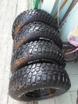 Max + BF KM2 USA. 265/75/16 ปี12 สภาพสวยๆ 1ชุด