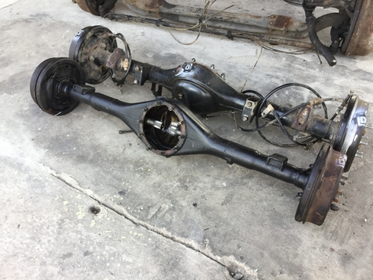 ดีเค เซียงกง เพลาท้าย โตโยต้าไมตี้เอ้ก เเยกขายเป็นชิ้นก็ได้ครับ เก่าเเท่เเน่นอน